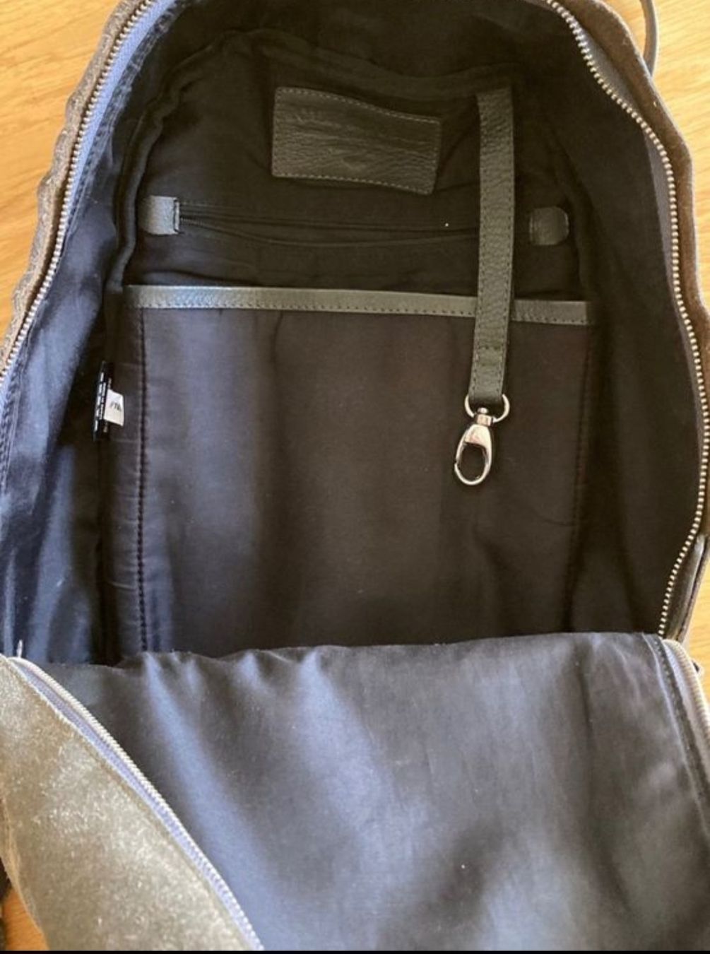 Zaini: Rucksack von Royal Republiq aus Leder – Usato da Walchwil venduto da Petulas 4