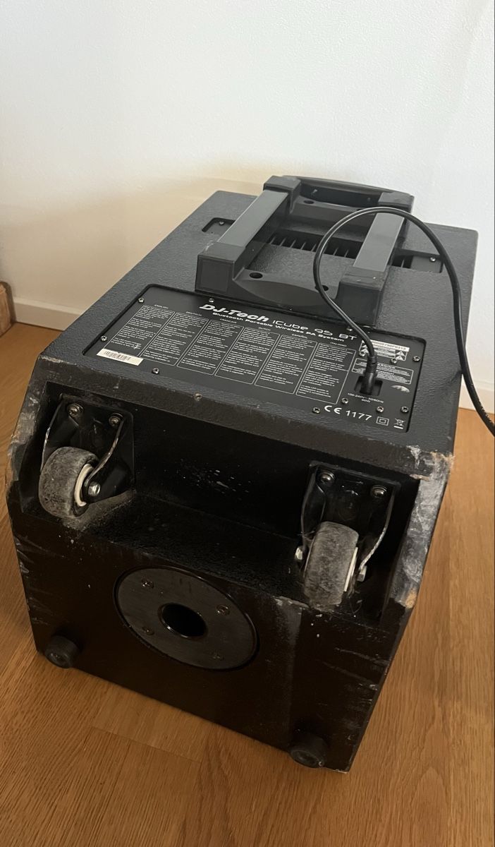 Dj-Tech Casse acustiche: DJ-Tech Cube 95 Bluetooth – Usato da Täuffelen venduto da  5