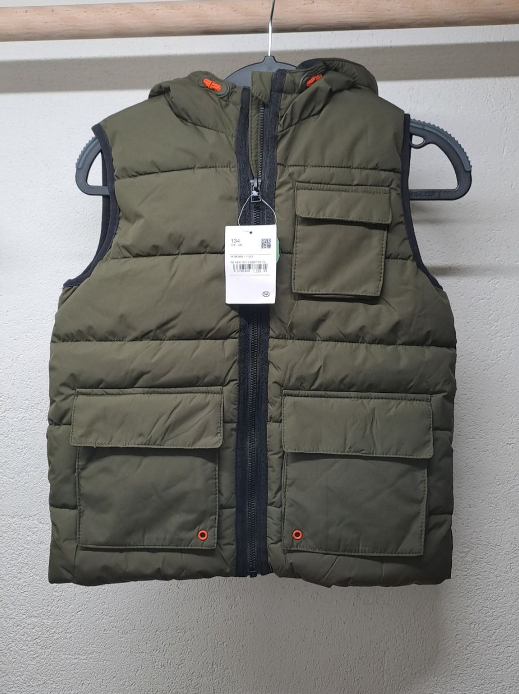Altro abbigliamento per bambino: Gilet Gr.134 Neu! – Nuovo e nell'imballaggio originale da Oberrieden venduto da Raja011
