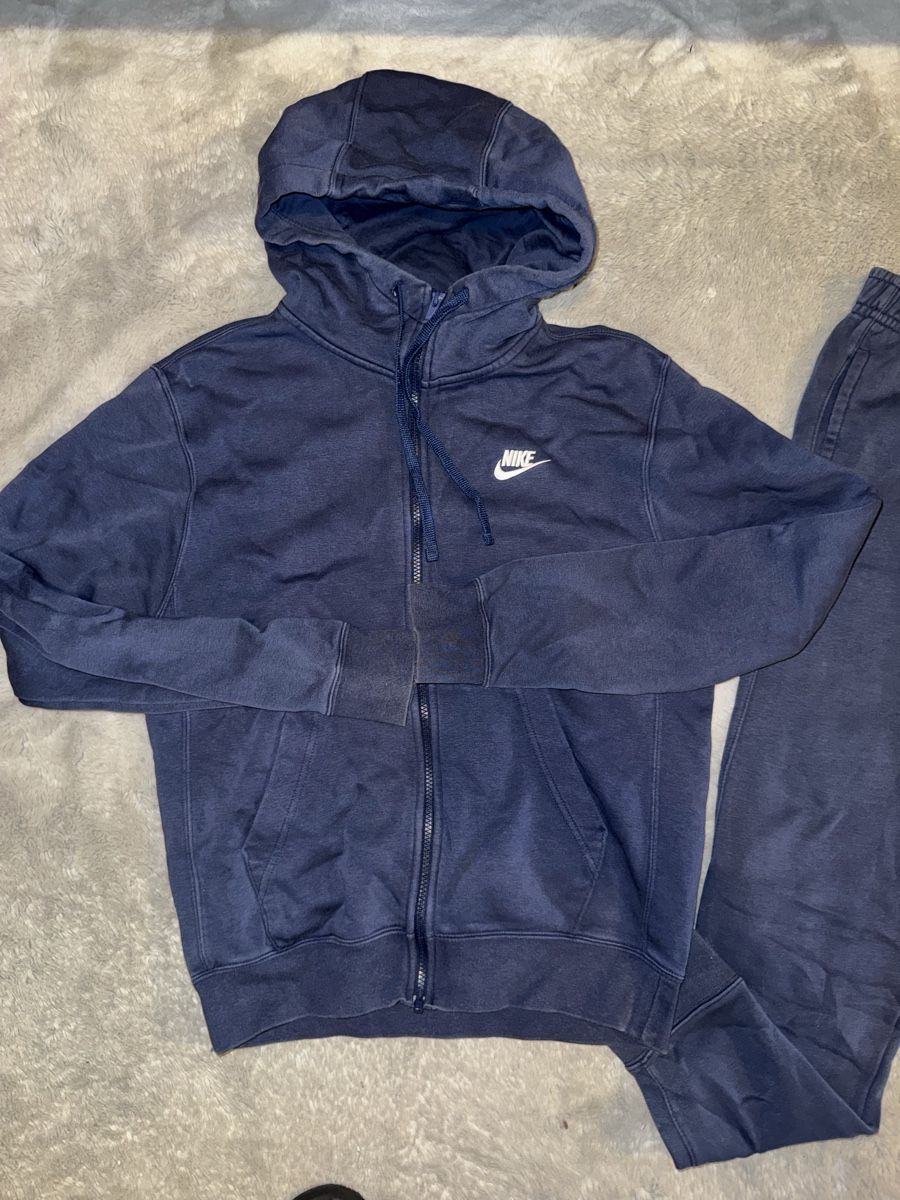Lotti di vestiti: ENSEMBLE NIKE BLEU (XS/S) – Usato da Genève venduto da Noah8972 1