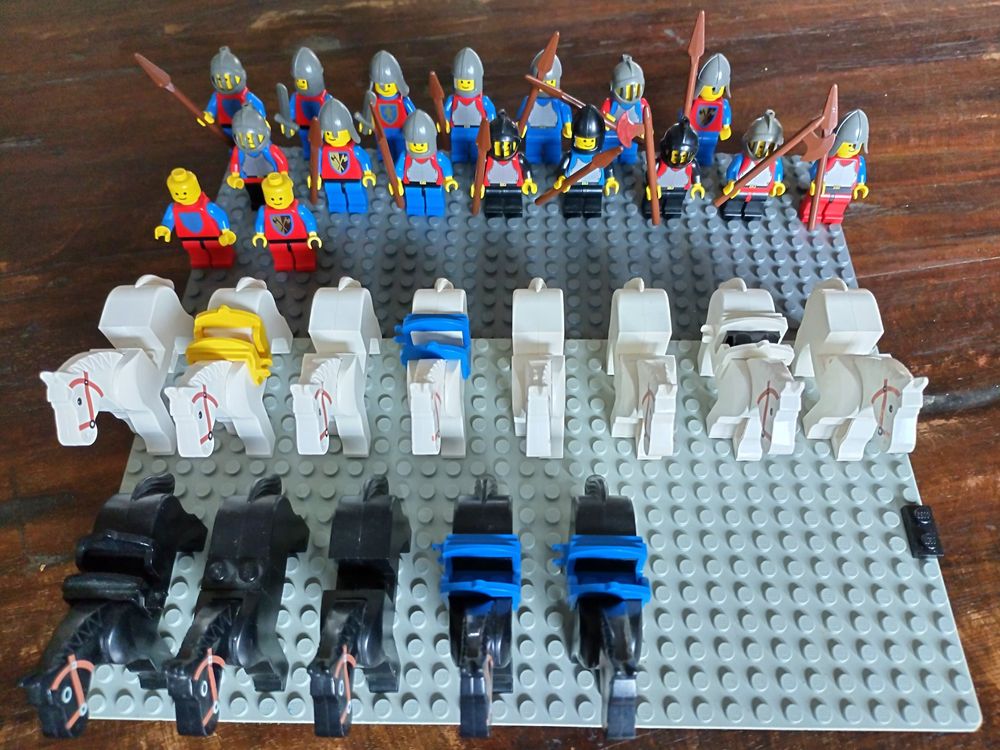 30 Lego Ritter Pferde und Figuren Vintage (Gebraucht) in Kölliken für ...