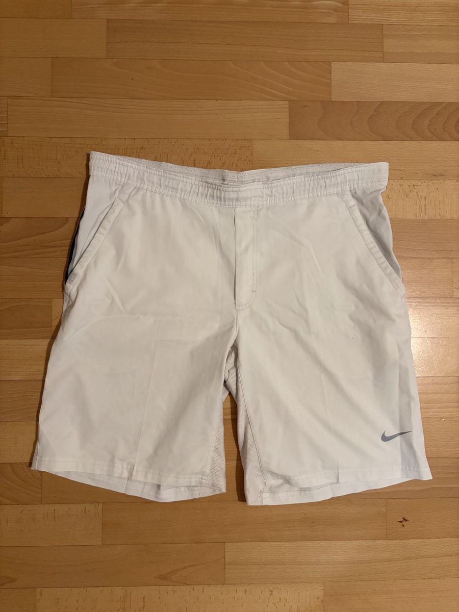 Nike Hosen: Nike Sporthose Grösse XL  – Gebraucht aus St. Gallen von lukostef