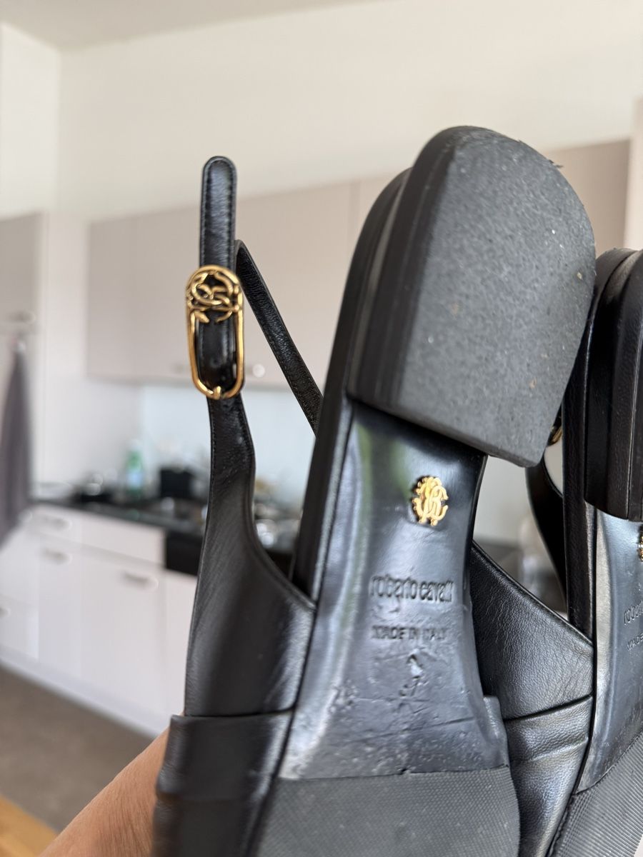 Roberto Cavalli Damenschuhe: Roberto Cavalli Black Leather Slingbacks, Size 37! – Gebraucht aus Zürich von gracieteS 2