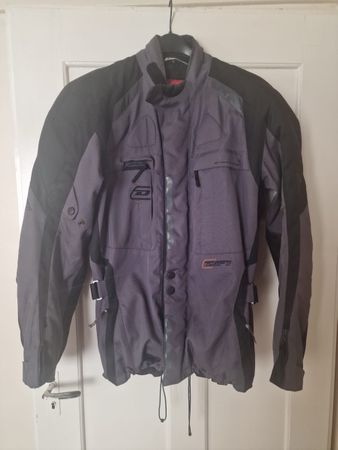 Motorradjacke Grösse XL, Zusammen mit Innenjacke