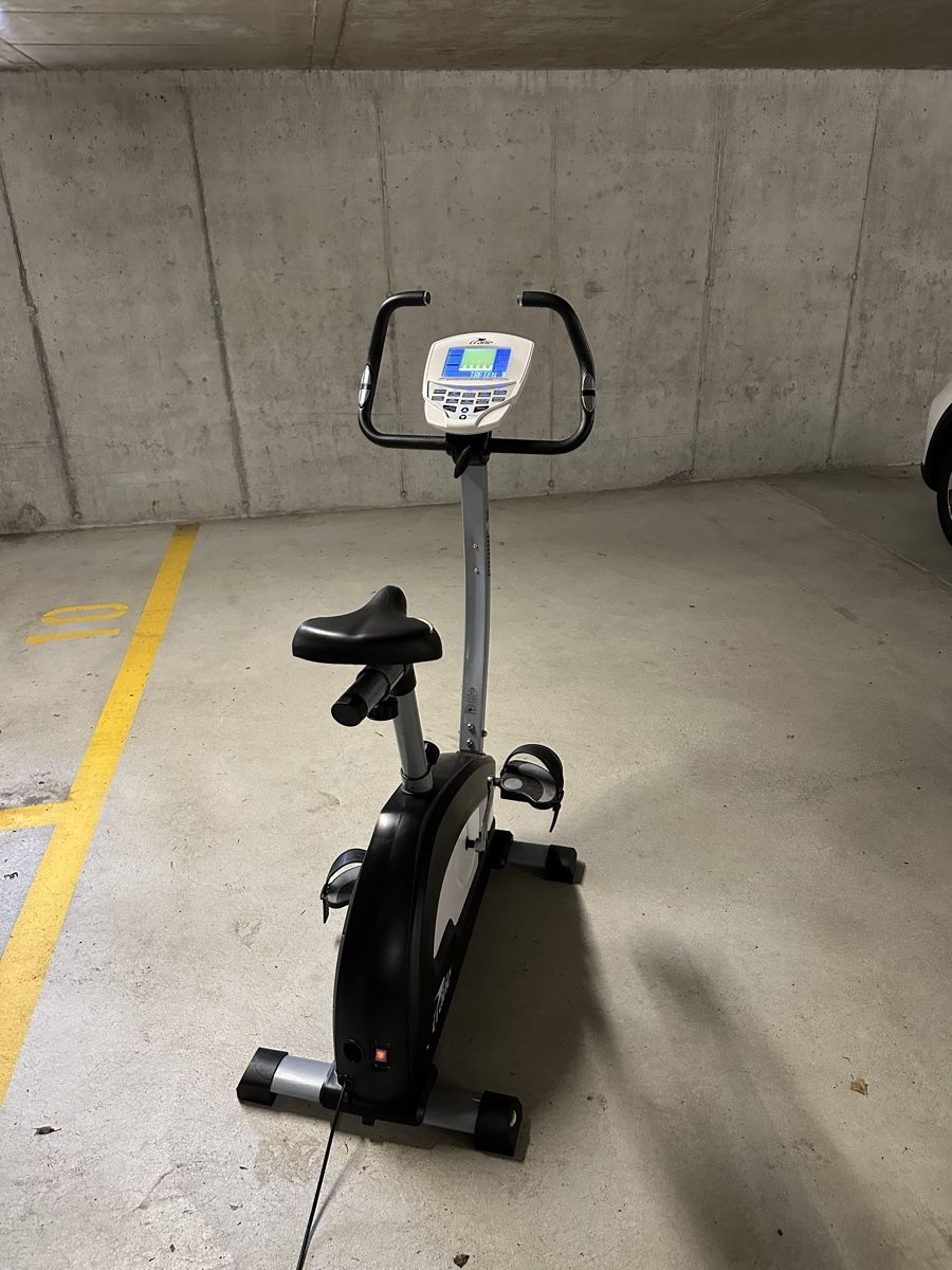 Hometrainer: Crane S12 Power Ergometer Studio-Qualität - Top – Gebraucht aus Othmarsingen von  4