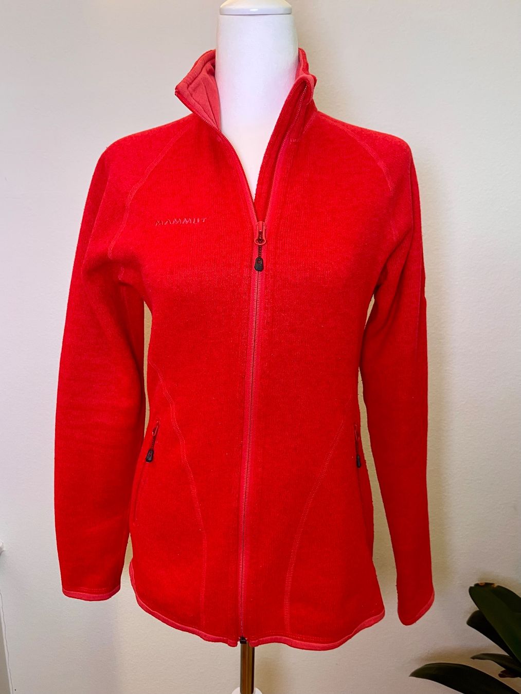 Mammut Pullover & Sweatshirts: Pullover Jacke MAMMUT, Taille S, rouge – Gebraucht aus Basel von tina_2026