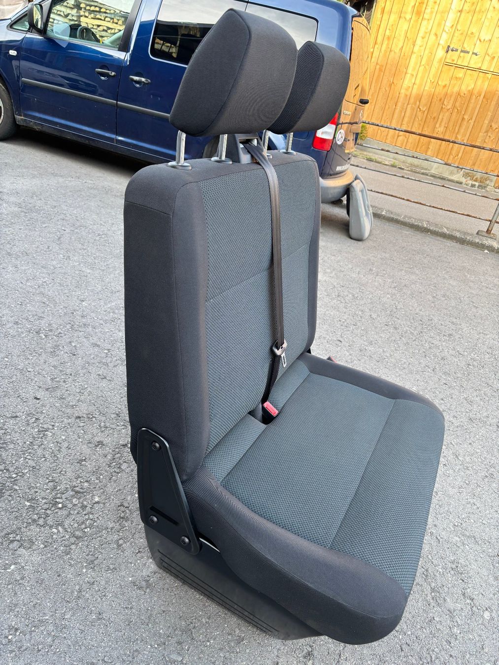 VW Toutes les pièces auto: VW T6 Beifahrersitz – D'occasion à Gams par mir_n5kk 3