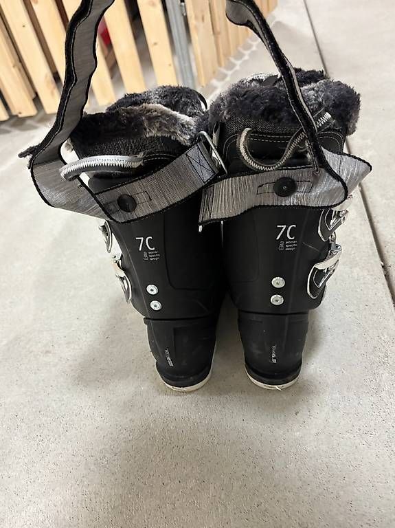 Scarpe da donna: Rossignol Pure Elite 70 – Usato da Starrkirch-Wil venduto da dorlydorly 2