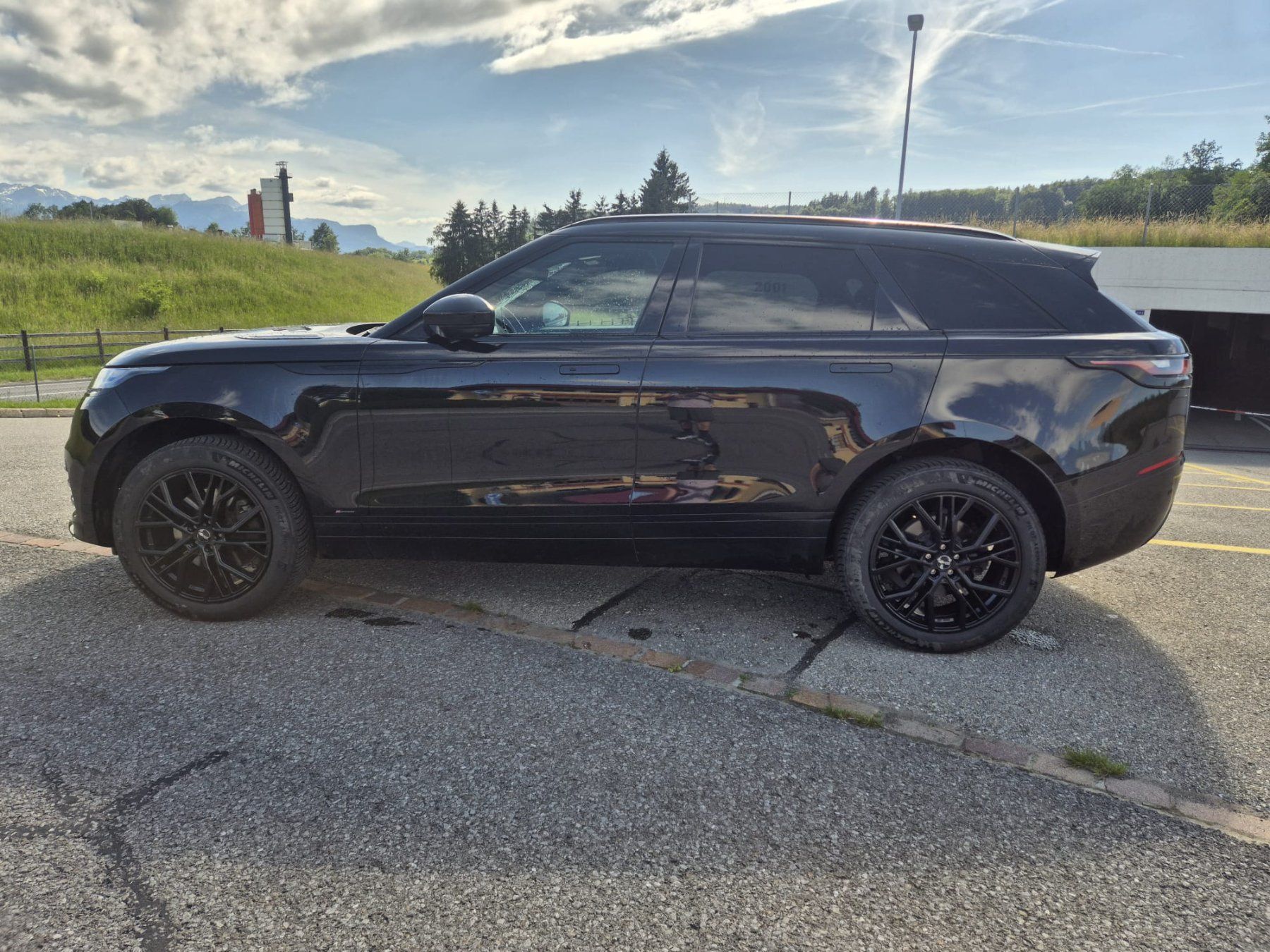 Land Rover Automobili: LAND ROVER Range Rover Velar R-Dynamic P 250 SE Automatic – Usato da Châtel-St-Denis venduto da GCRC11 1