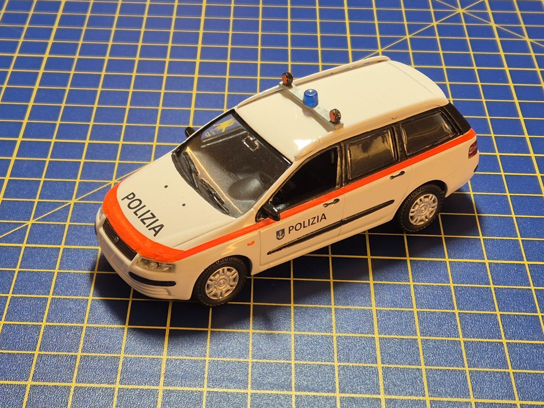Fiat Modellini d'auto: Fiat Stilo Gemeindepolizei Melide 1:43 – Usato da Lachen SZ venduto da myr_qk5y