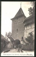 Burgdorf, Eingangstor zum Schloss, belebt um 1920