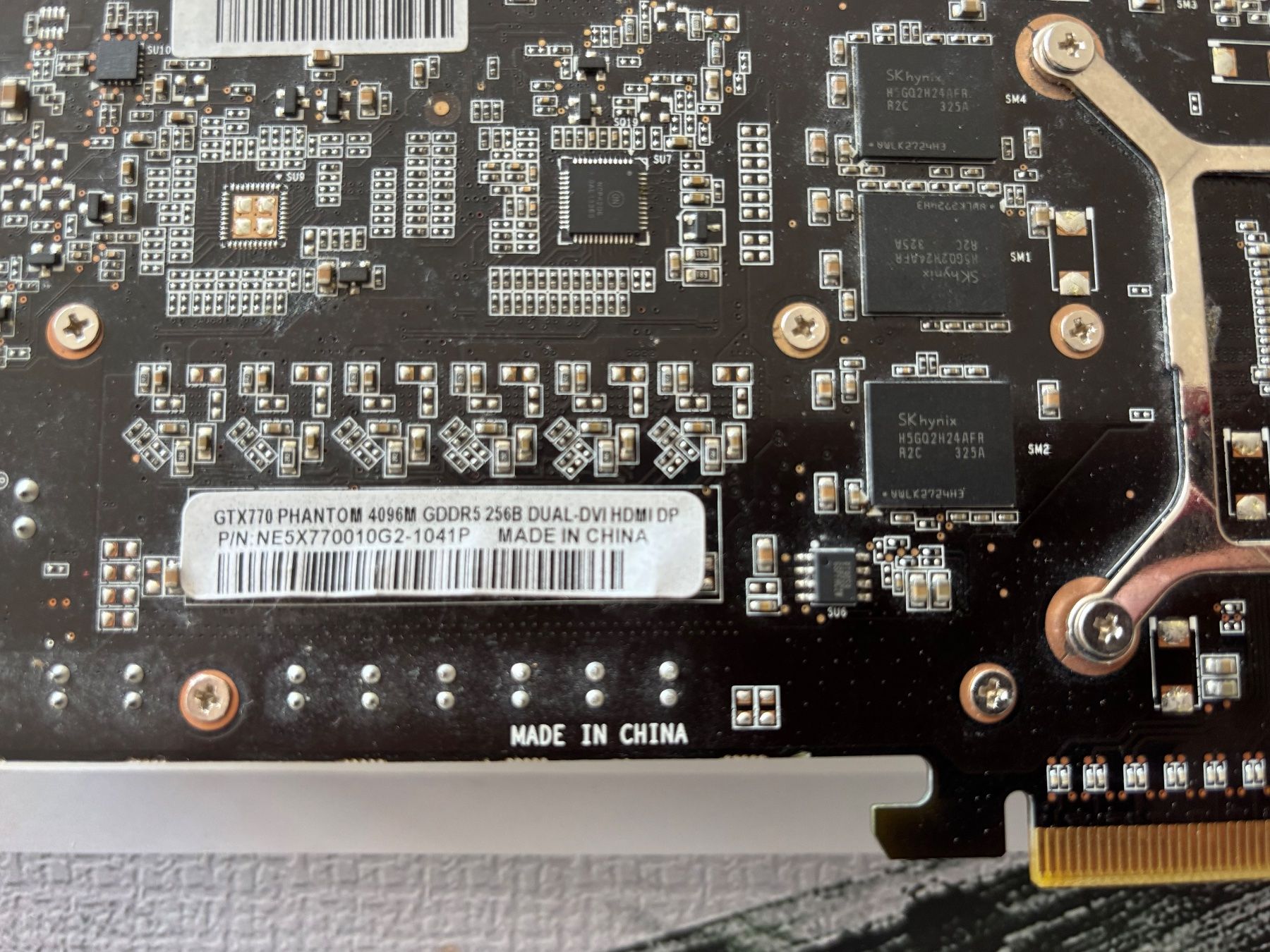 Schede madri: Intel  E5 12 Core/8 Gb ram/Gainward Phantom/2 dis – Usato da Marin-Epagnier venduto da 221966 2