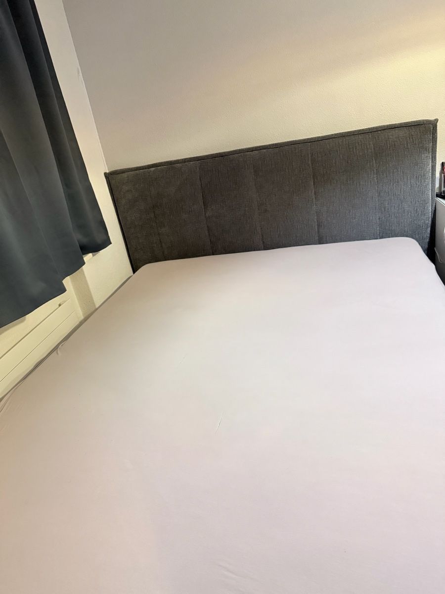 Letti: Graues Boxspring-Bett – Usato da Hedingen venduto da van_n9jy 2