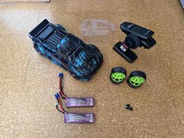 RC Auto Allrad mit Fernsteuerungund Akkus Hyper GO