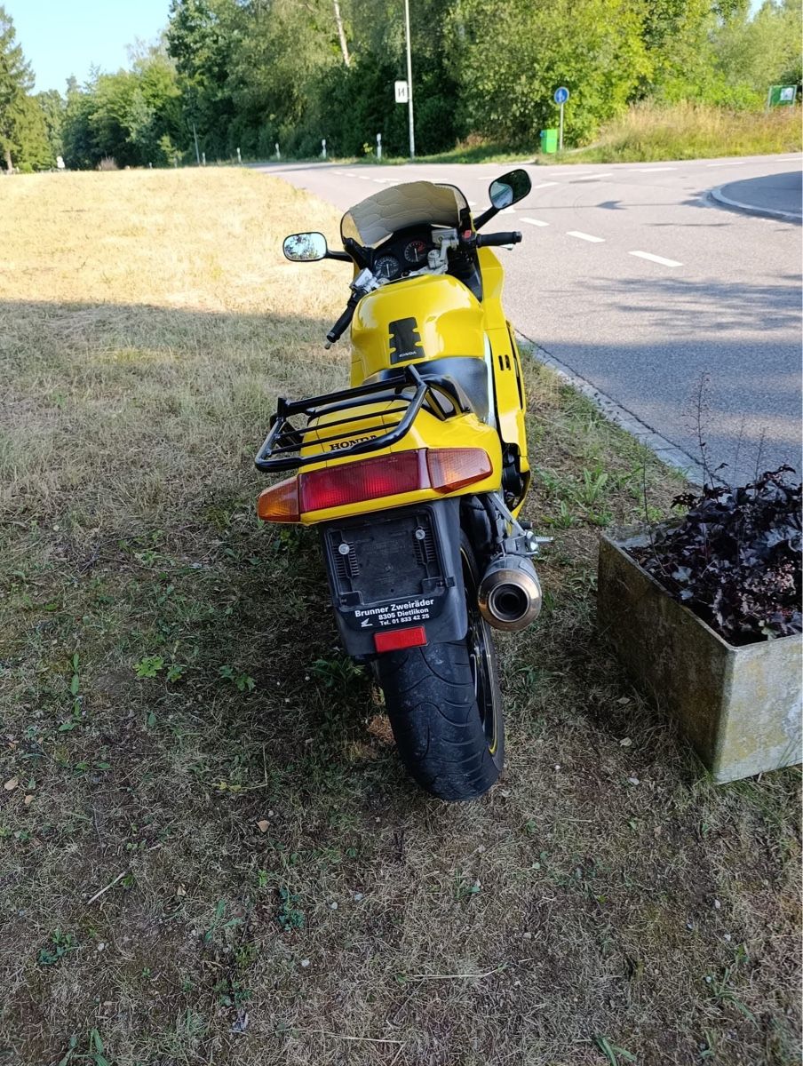 Honda Strada: Honda VFR – Usato da Dietlikon venduto da Toyo7 2