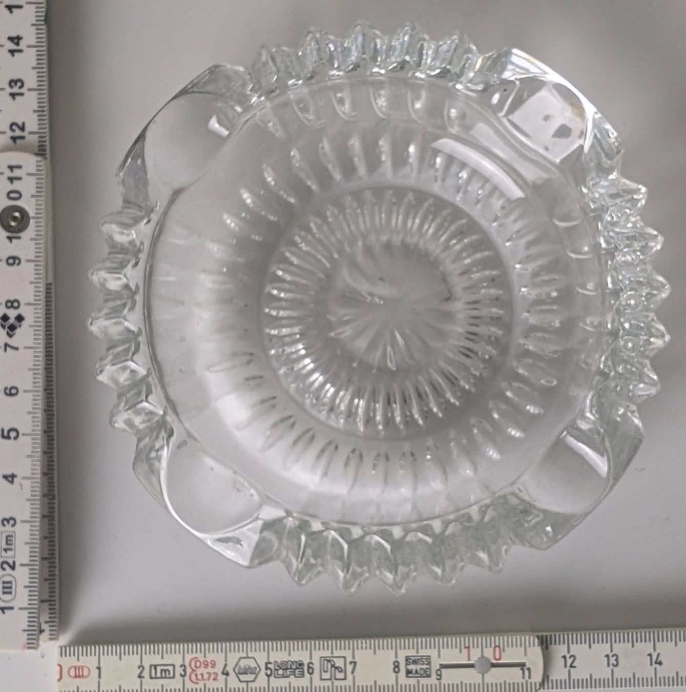 Portacenere: Kristall Aschenbecher Vintage, Durchmesser ca. 14cm – Usato da Zürich venduto da axolottchen
