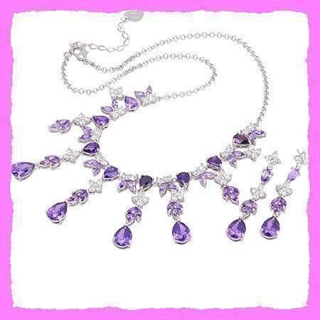 Catenine: Erlesene Halskette – Collier – Nuovo e nell'imballaggio originale da Oberglatt ZH venduto da Diamond-Girl 3