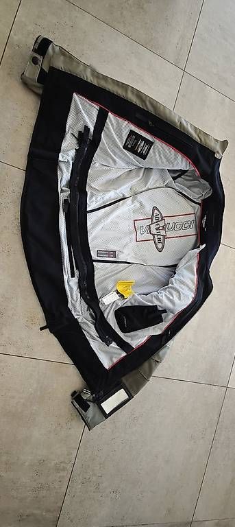 Jacken: Motorradjacke fast neu – Gebraucht aus Kirchdorf AG von Aloe11 3