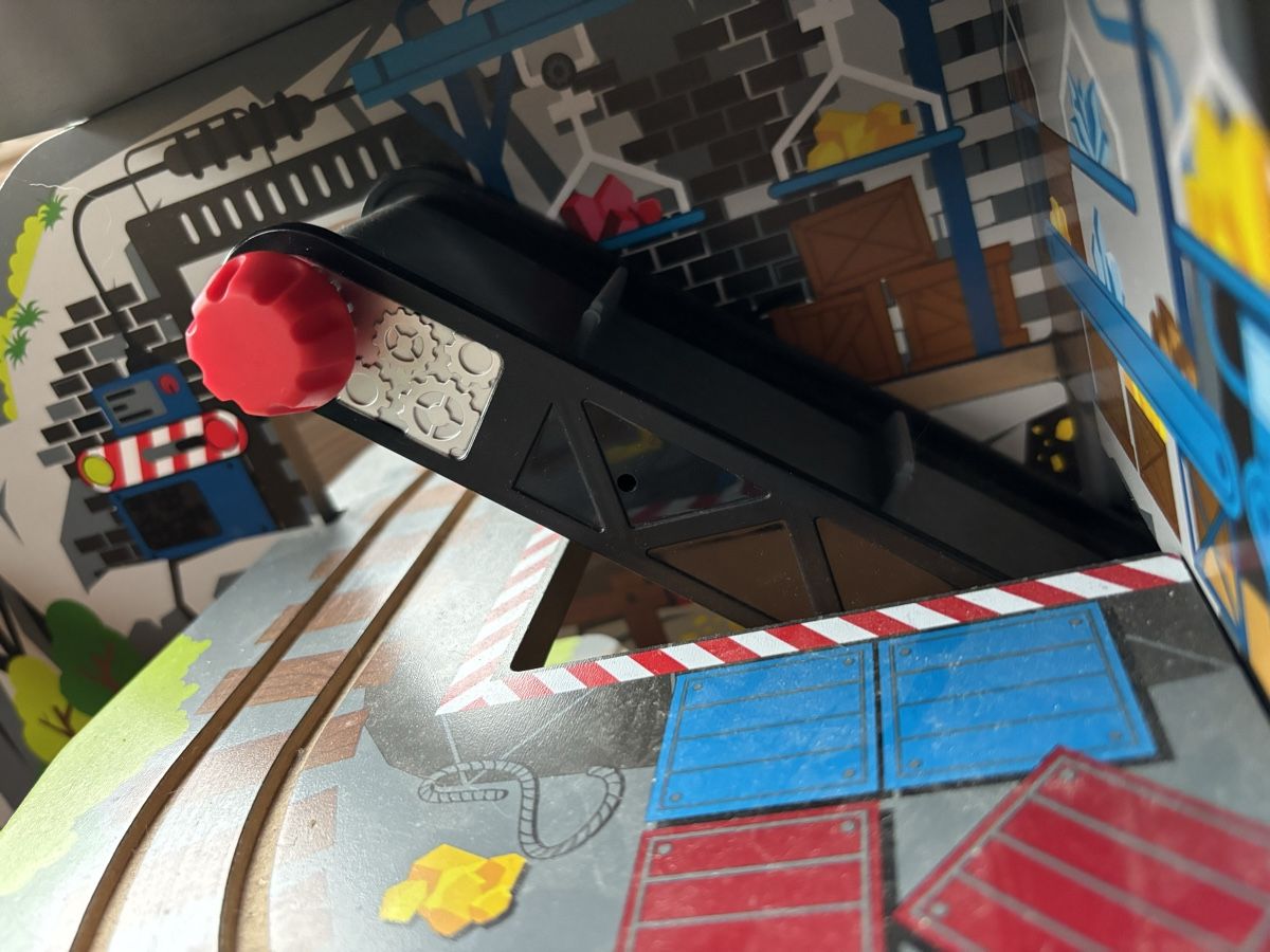 Hape Spielzeuge: Hape Eisenbahn Bergwerk – Gebraucht aus Prêles von 21rena 3