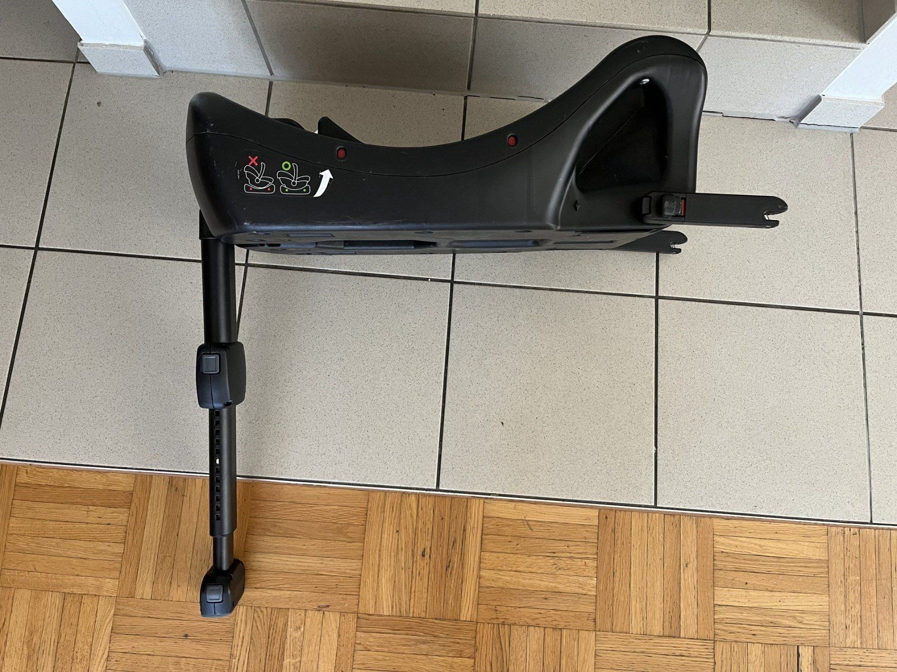 Seggiolini per auto: Autositz Basis Isofix – Usato da Liestal venduto da Raifur 1