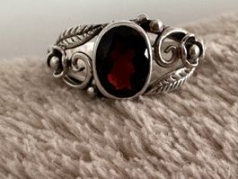 Silberring mit Granat