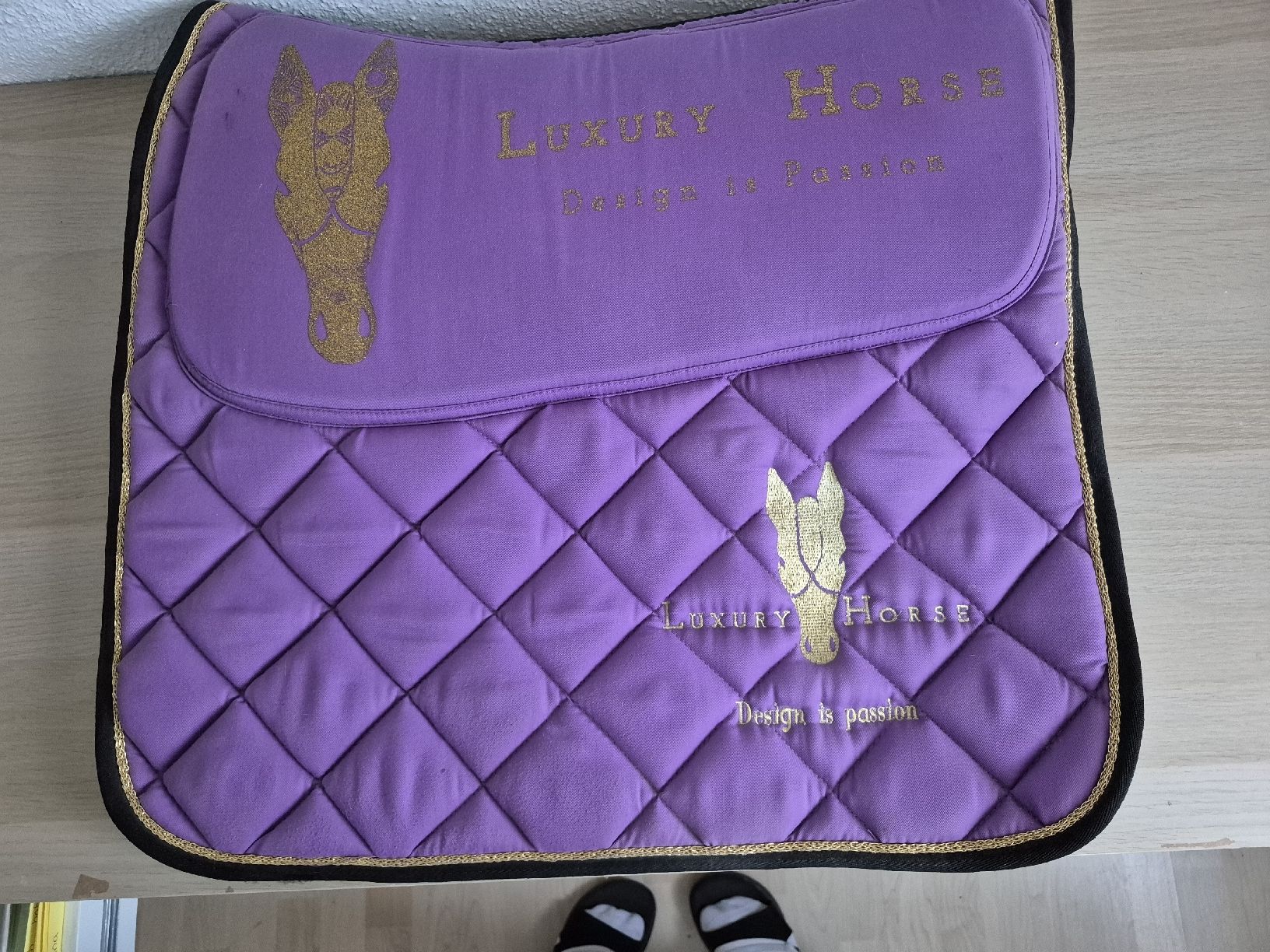 Selles, accessoires: Sattelunterlage Violett – D'occasion à Nesselnbach par mil_q9pn