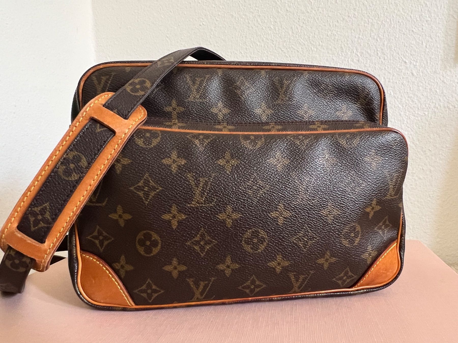 Louis Vuitton Borse da donna: LOUIS VUITTON NIL PM MONOGRAM – Usato da Fischbach LU venduto da Dear.Luki 1