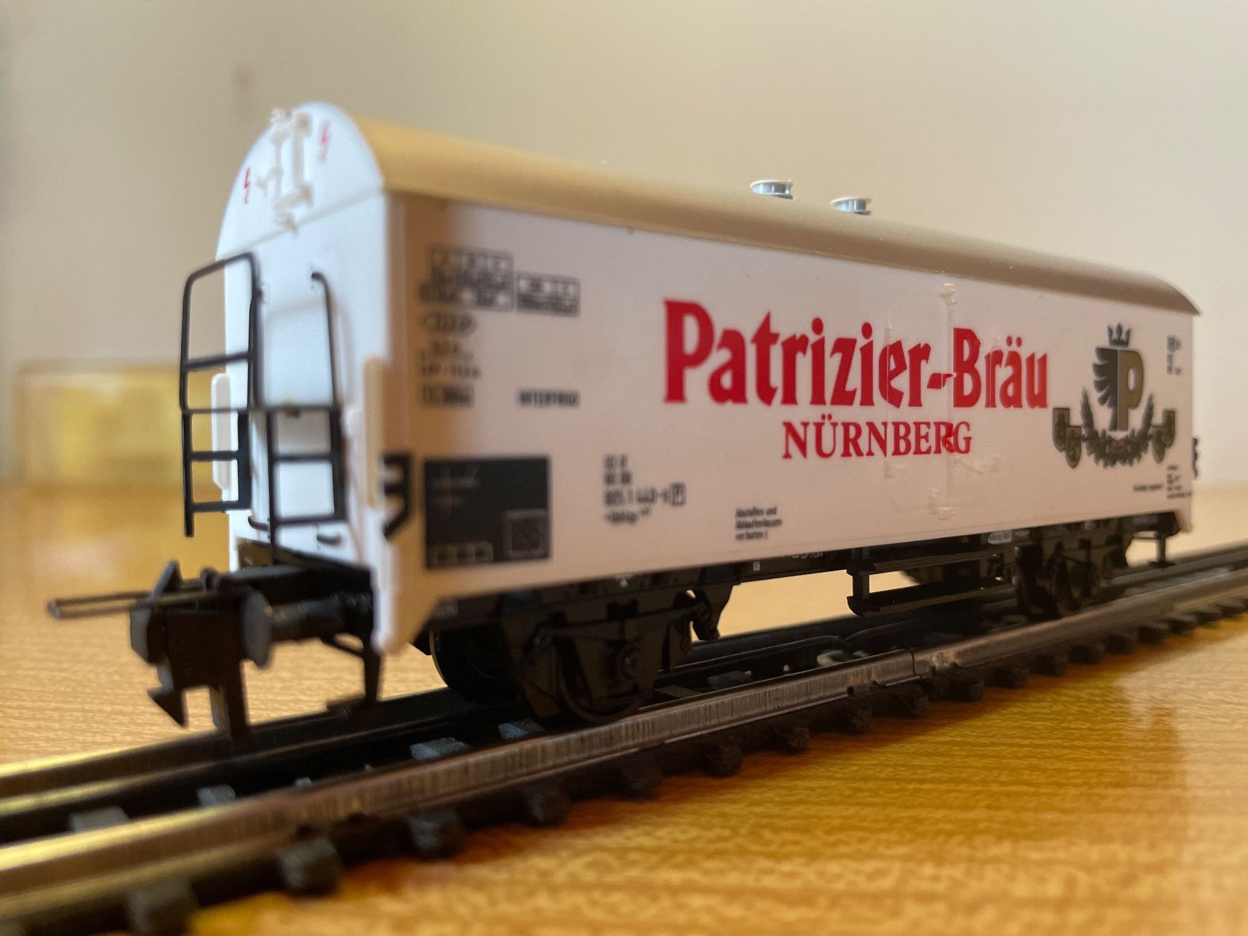 Trix Modellini di ferrovie: Trix Express H0 53346700 Patrizier-Bräu Nürnberg – Usato da Suhr venduto da Daneli7