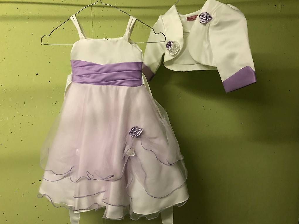 Kleider: Kleid  – Gebraucht aus Lyss von af123