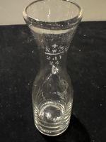 Glaskaraffe 1924 mit Massskala, gereicht, Deko