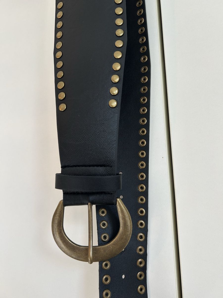 Cinture: Schwarzer Nietengürtel, 100cm lang – Usato da Zürich venduto da Lolaa123