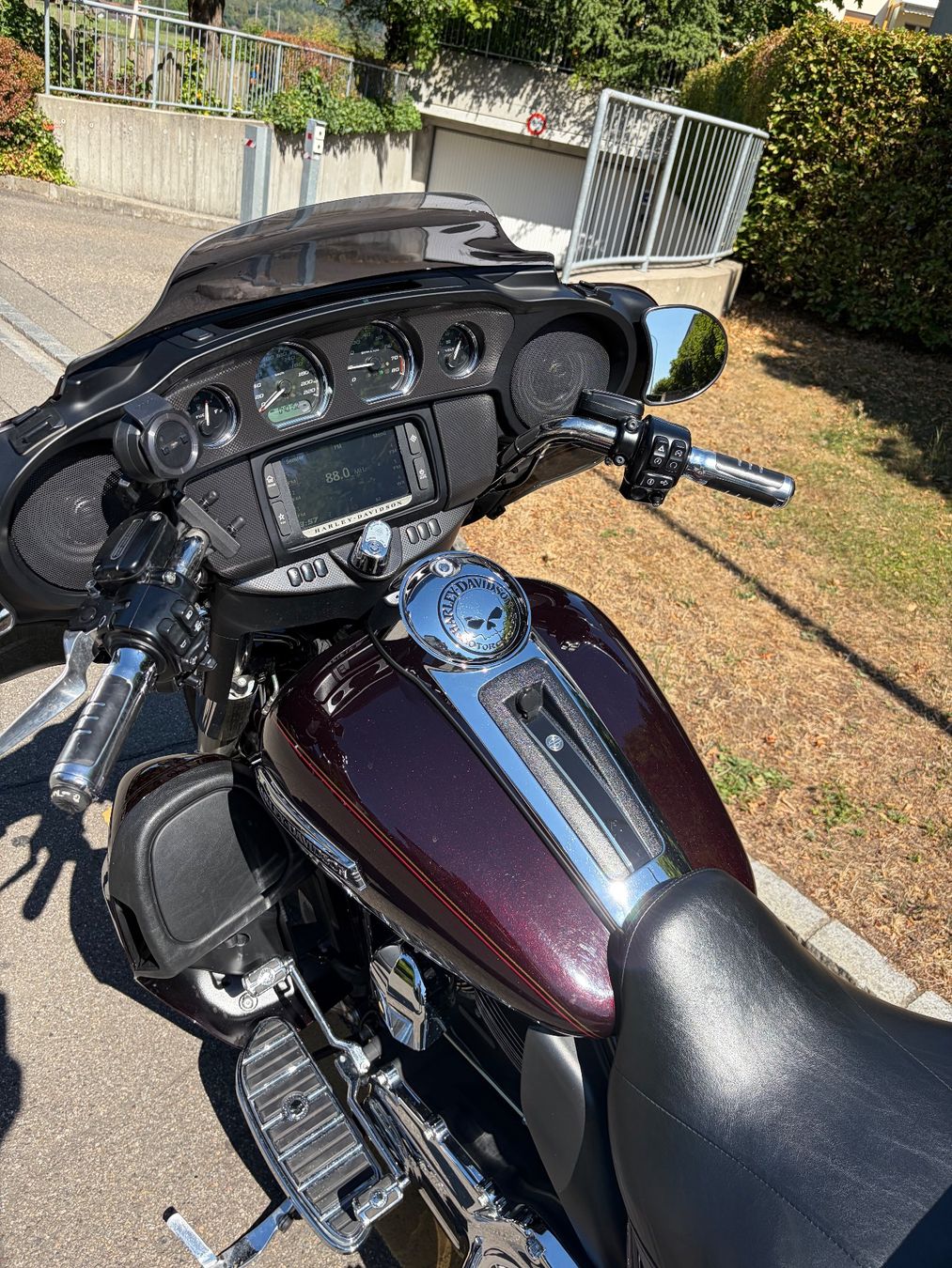 Harley-Davidson Touring: Harley Davidson Ultra  Glide Rushmore Touring Jekyll Hyde – D'occasion à Rütihof par elcheffe81 2