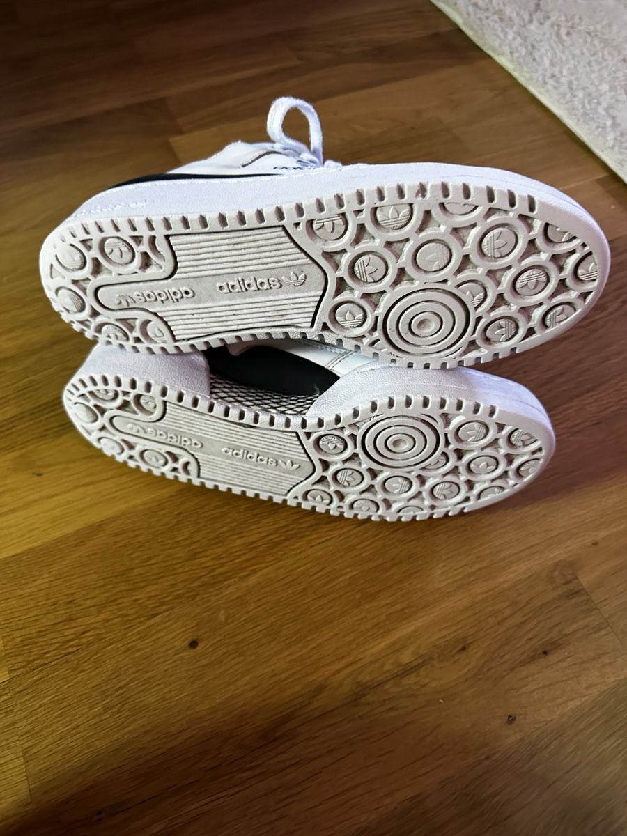 Adidas Scarpe da donna: Adidas Schuhe 40.5 – Usato da Mels venduto da ricoshop 3