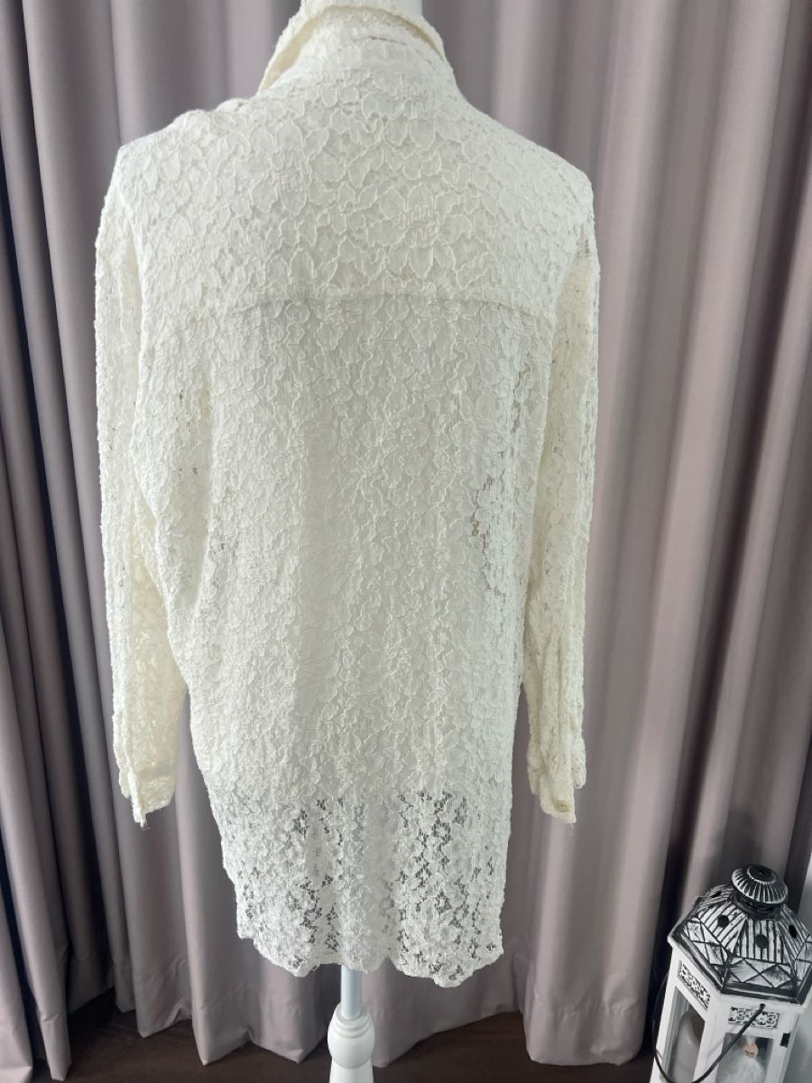 Madeleine Camicette: Elegante Spitzenbluse von Madeleine Gr. 42/44 – Usato da Uetikon am See venduto da Sarahm76 1