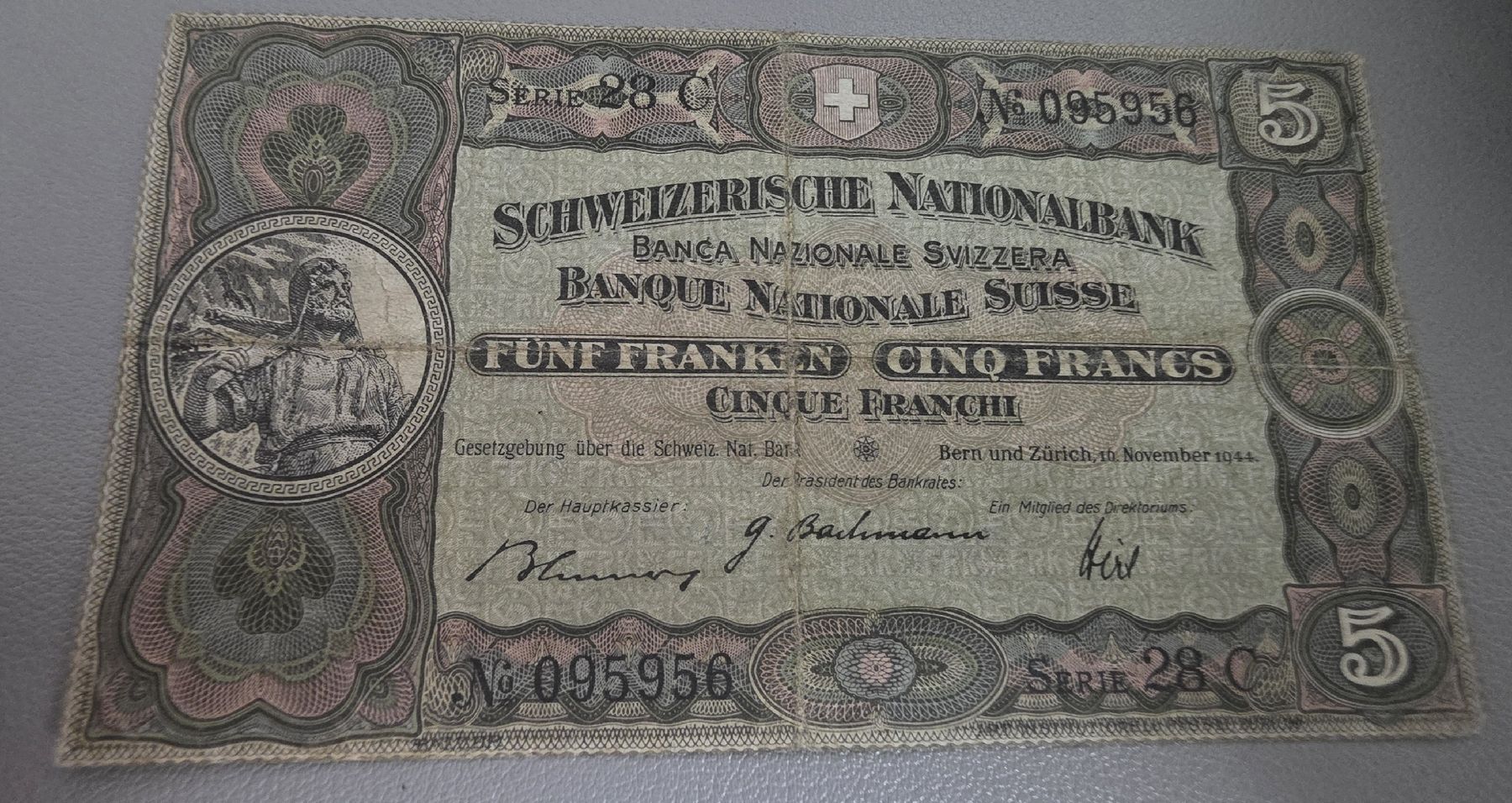 Banknoten: 5 Fr. 10 November 1944 – Gebraucht aus Niederuzwil von 262305