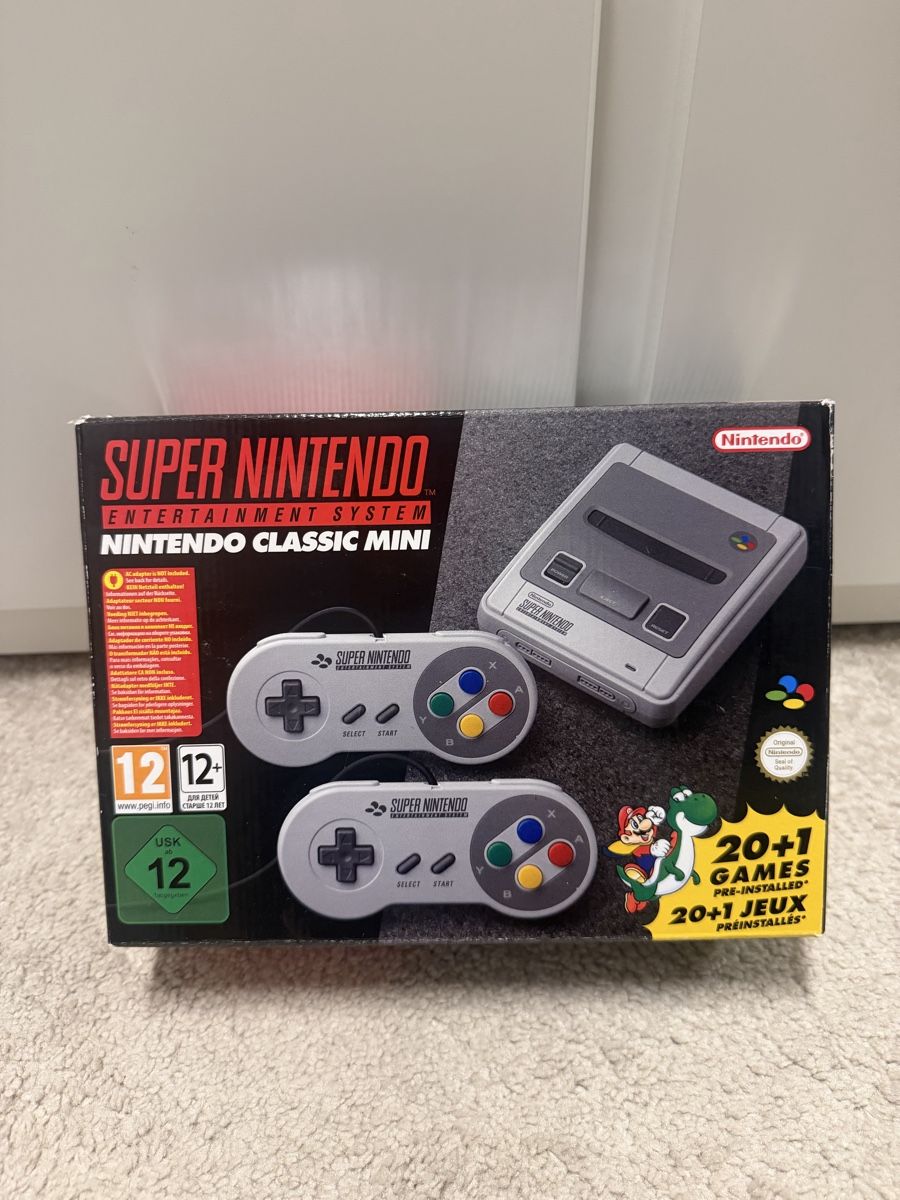 Nintendo Console: Super Nintendo Mini – Nuovo (secondo la descrizione) da Emmenbrücke venduto da streetfighter27