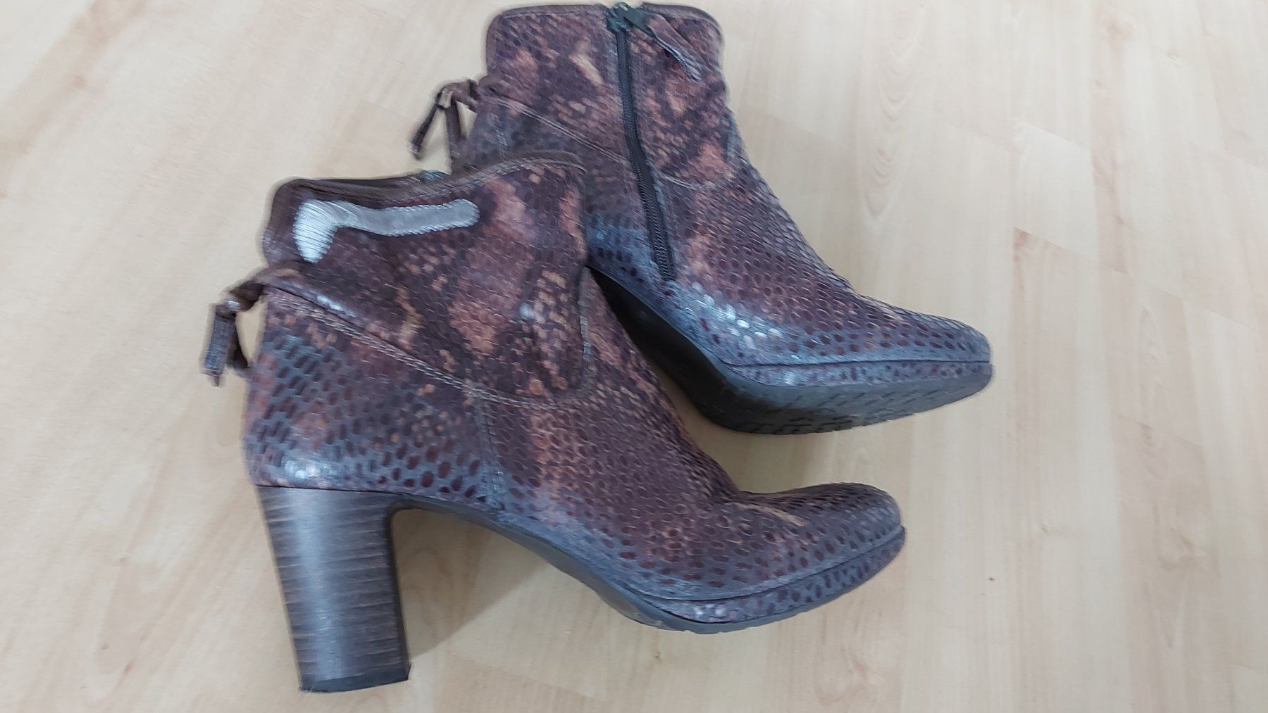 Mjus Chaussures femmes: Mjus Stiefelette Gr,40 – D'occasion à langenthal par rundholz7 4