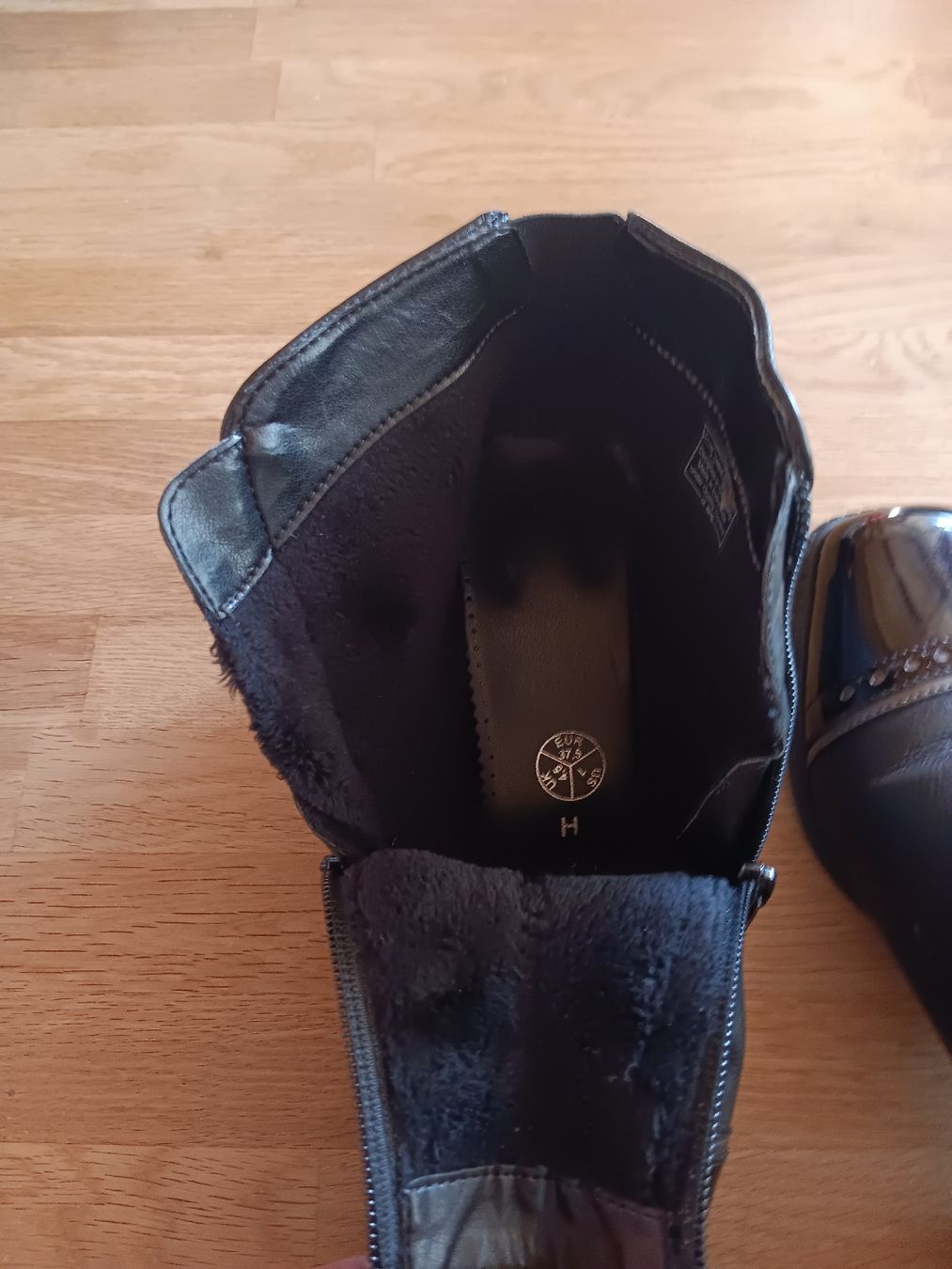 Damenschuhe: Damen stiefel aus echtem leder 37.5 – Gebraucht aus Mörel von MJoaoCosta 6