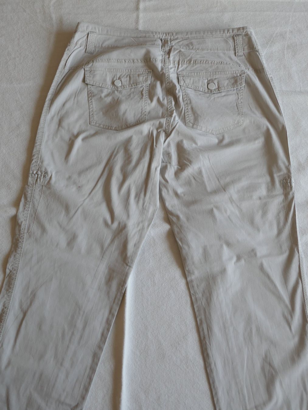 Cecil Pantaloni: CECIL  leichte Damenhose beige – Usato da Volketswil venduto da Cobra22 2