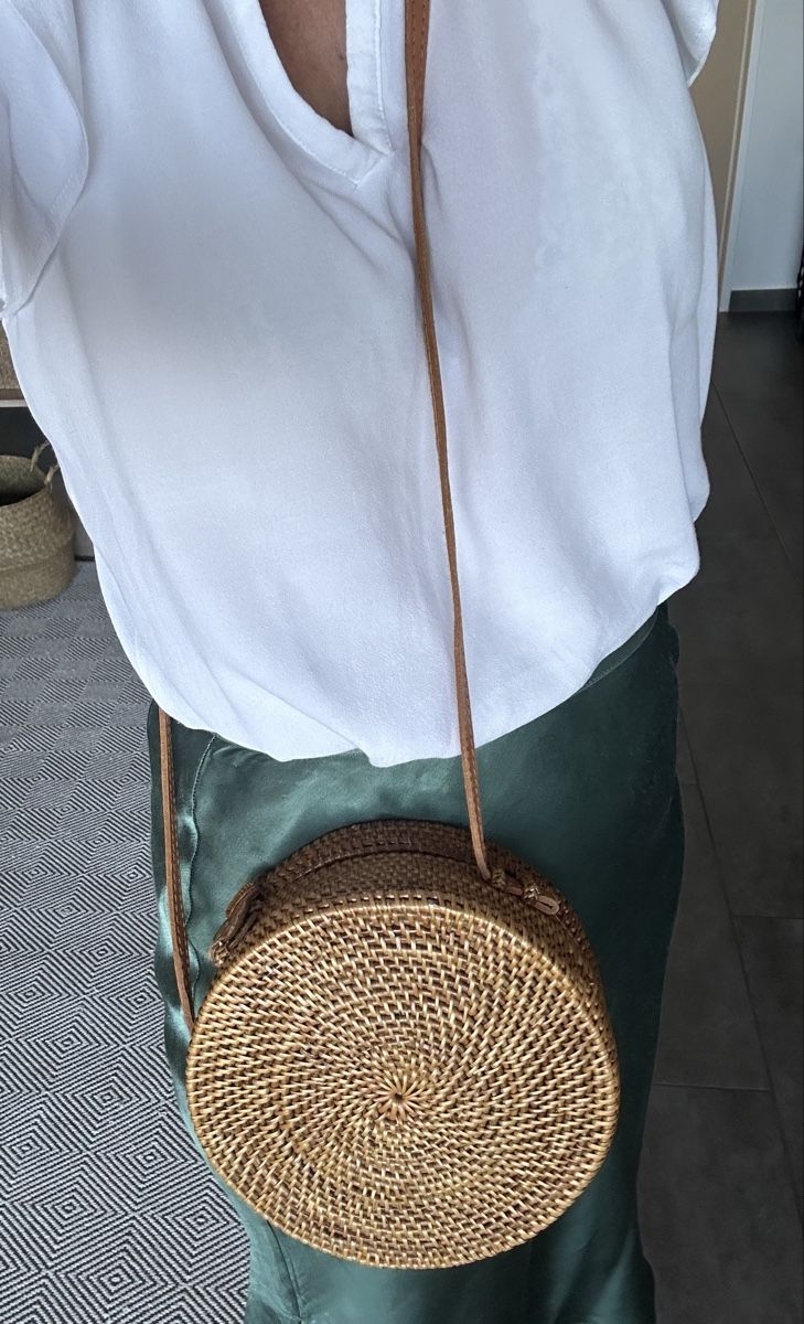 Sonstige Kleidung & Accessoires: Sac rond en rotin – Neu (gemäss Beschreibung) aus Gorgier von hcaroline4