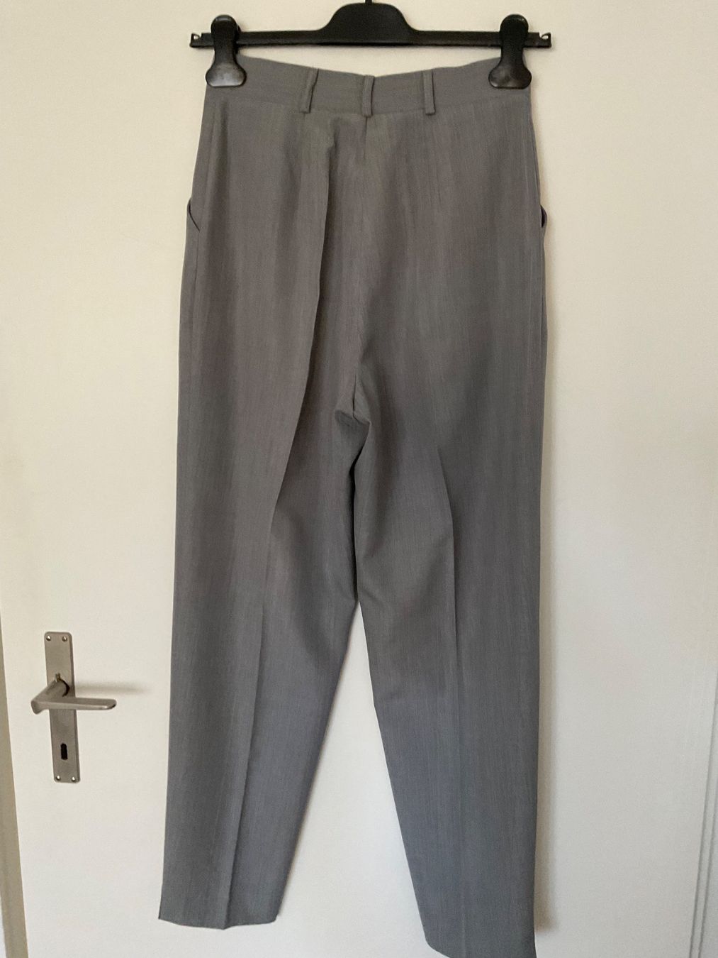 Riani Hosen: RIANI Wolle Mix Hose Gr 36 hellgrau – Gebraucht aus Urdorf von alda02 3