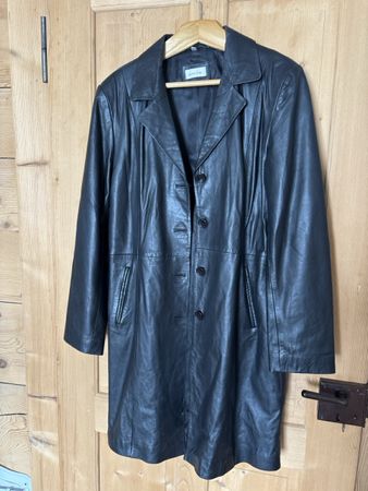 Ledermantel schwarz
