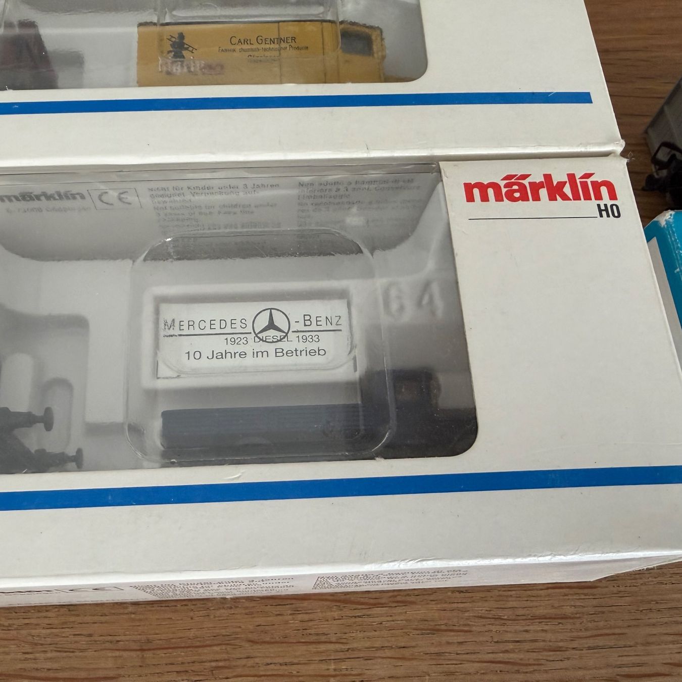 Märklin Modellini di ferrovie: Märklin - diverse Wagons und ein Trafo – Usato da Thun venduto da SS147 6