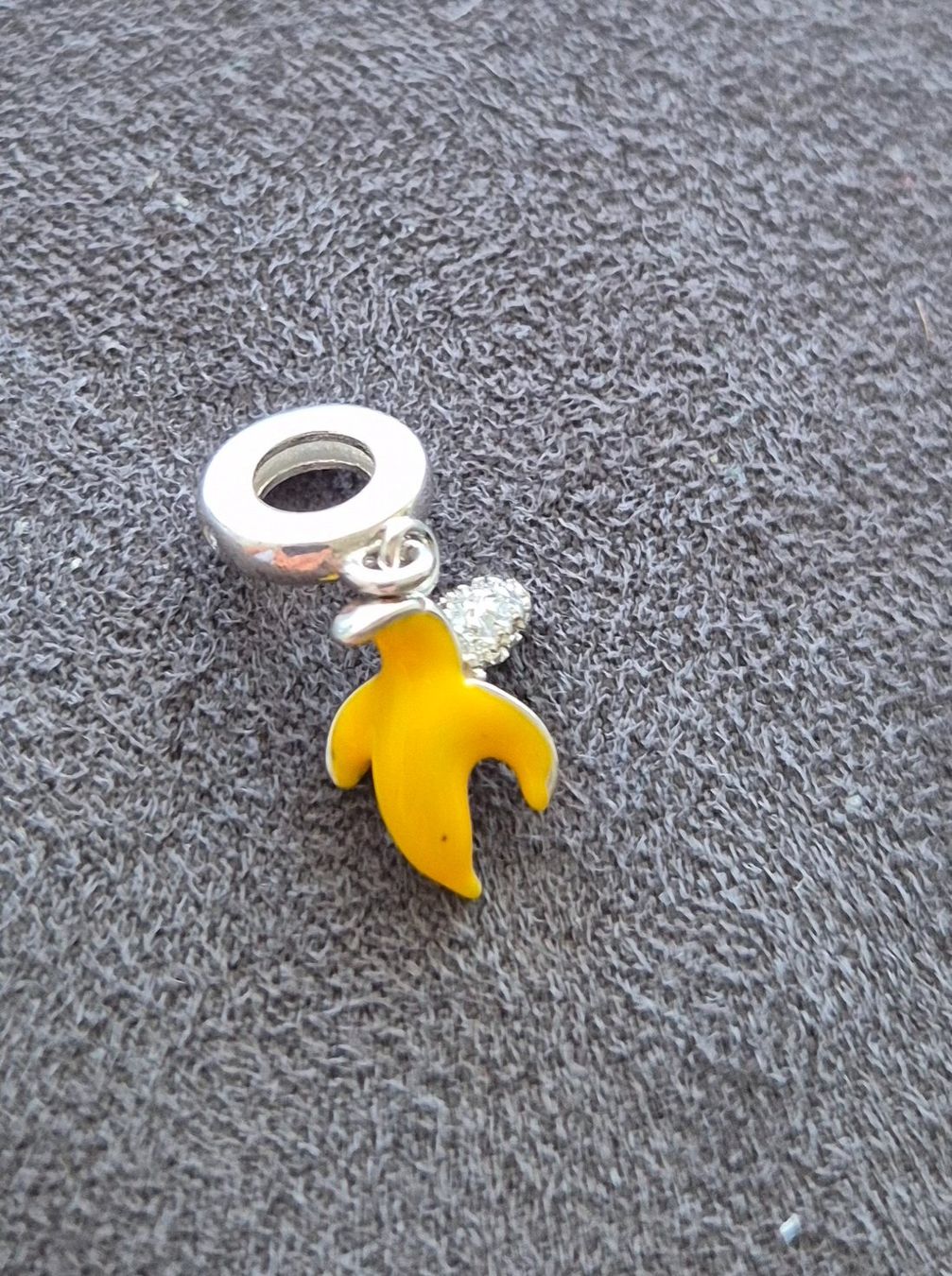 Ciondoli: Silber Charm Banane +Garantie – Nuovo (secondo la descrizione) da Rotkreuz venduto da Carbone_Bijou-Shop 1