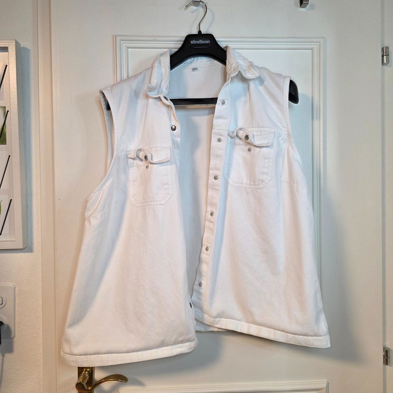Gilets & Westen: Vintage Jeansweste Linea DARA Gr. 48 – Gebraucht aus Wald ZH von CapLux 1