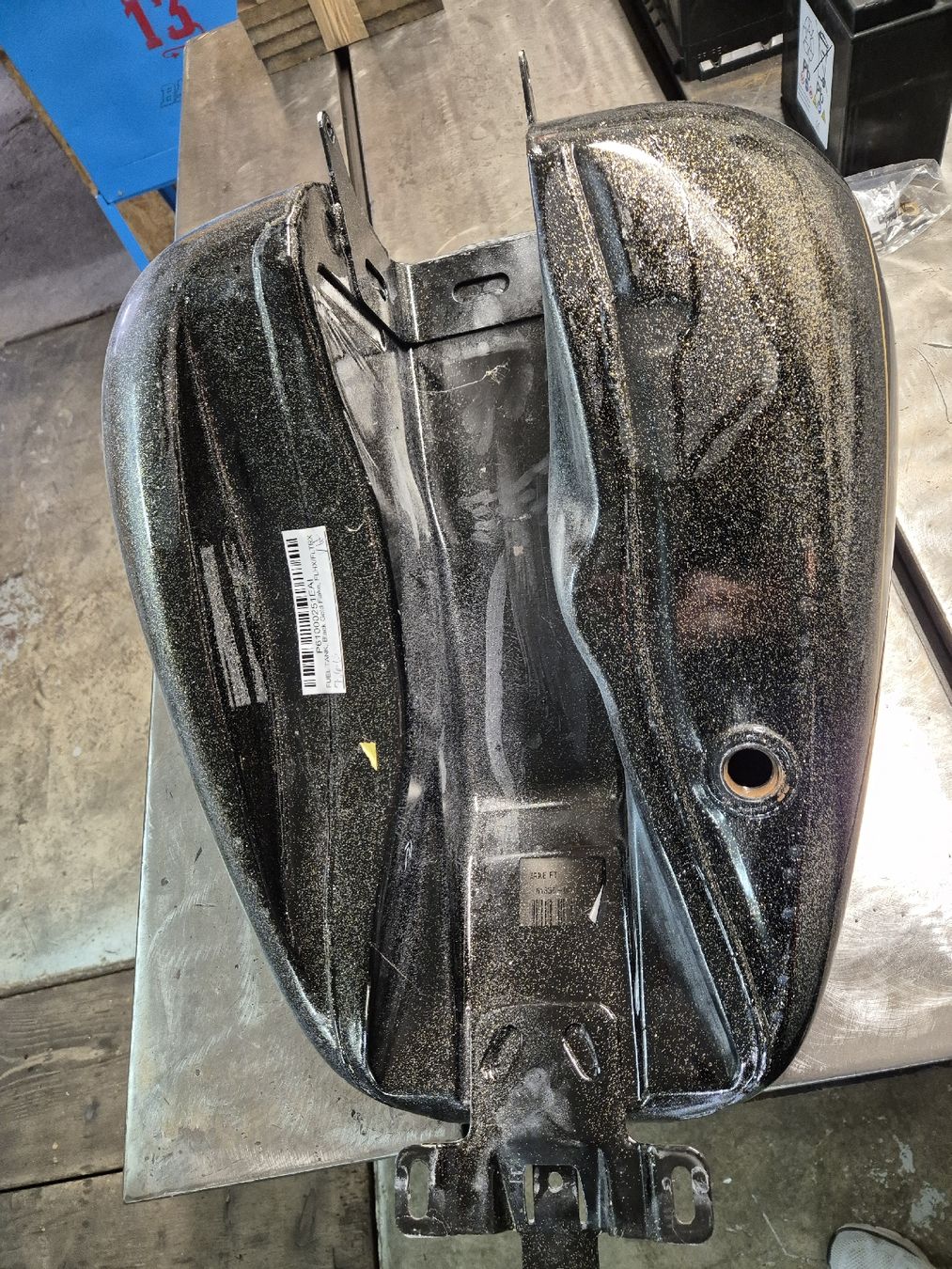 Harley-Davidson Tutti i ricambio per moto: Réservoir Harley-Davidson Touring – Difettoso da Le Locle venduto da CHEGUA 3