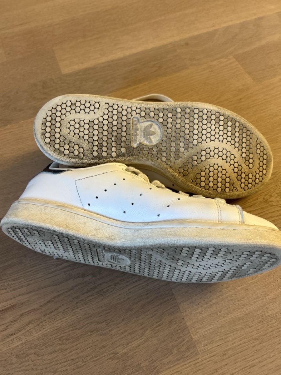 Adidas Scarpe da uomo: Adidas Stan smith blau-weiss 382/3 – Usato da Adlikon b. Regensdorf venduto da Huegeler 2