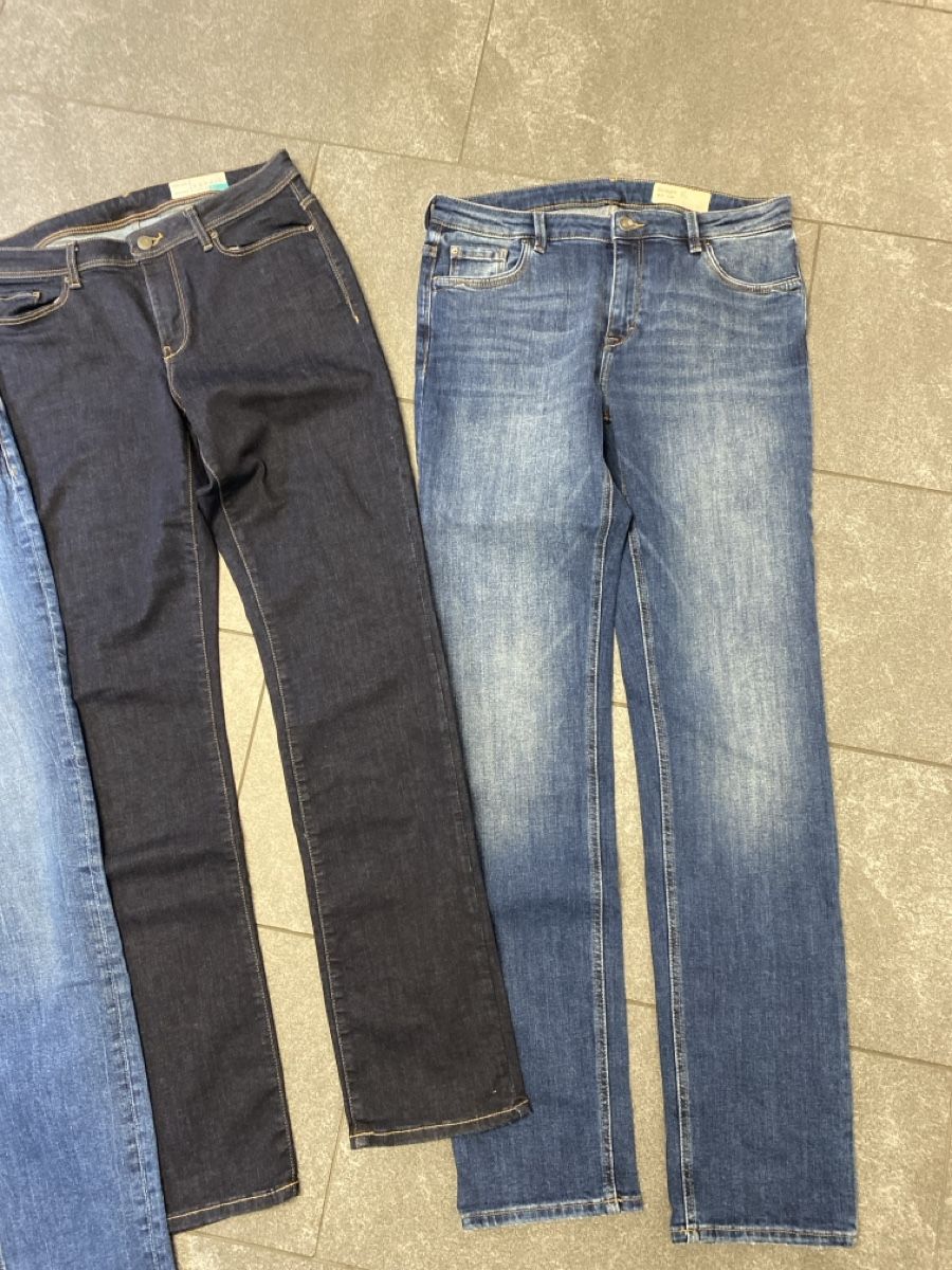 Esprit Jeans: Jeans Esprit Straight W31/L34 3 Stk. – Usato da Baar venduto da kamasija 1