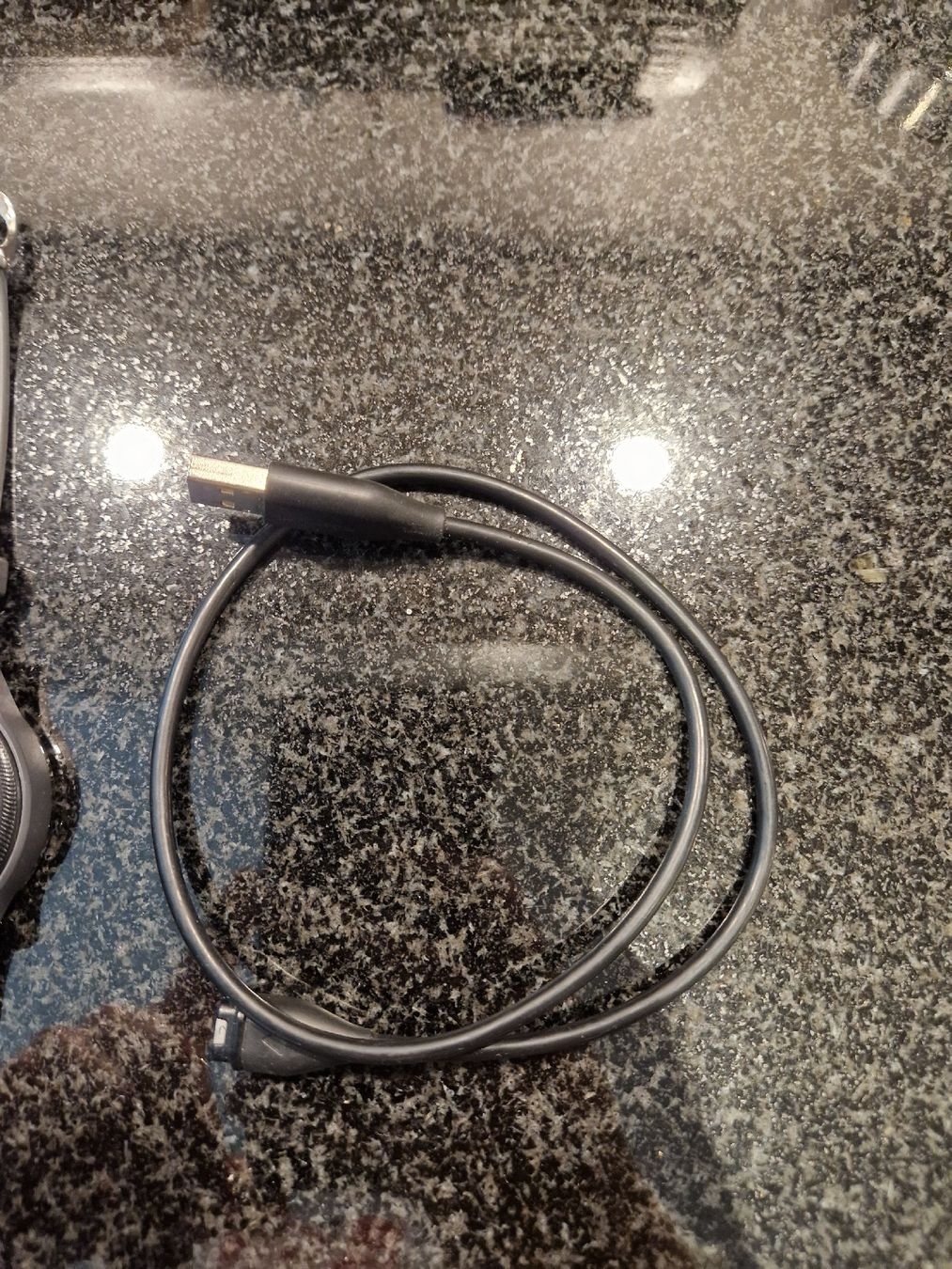 Garmin Smartwatch: Garmin vivoactive 4 Smartwatch mit charging cable – Usato da Thayngen venduto da jes_w6sf 7