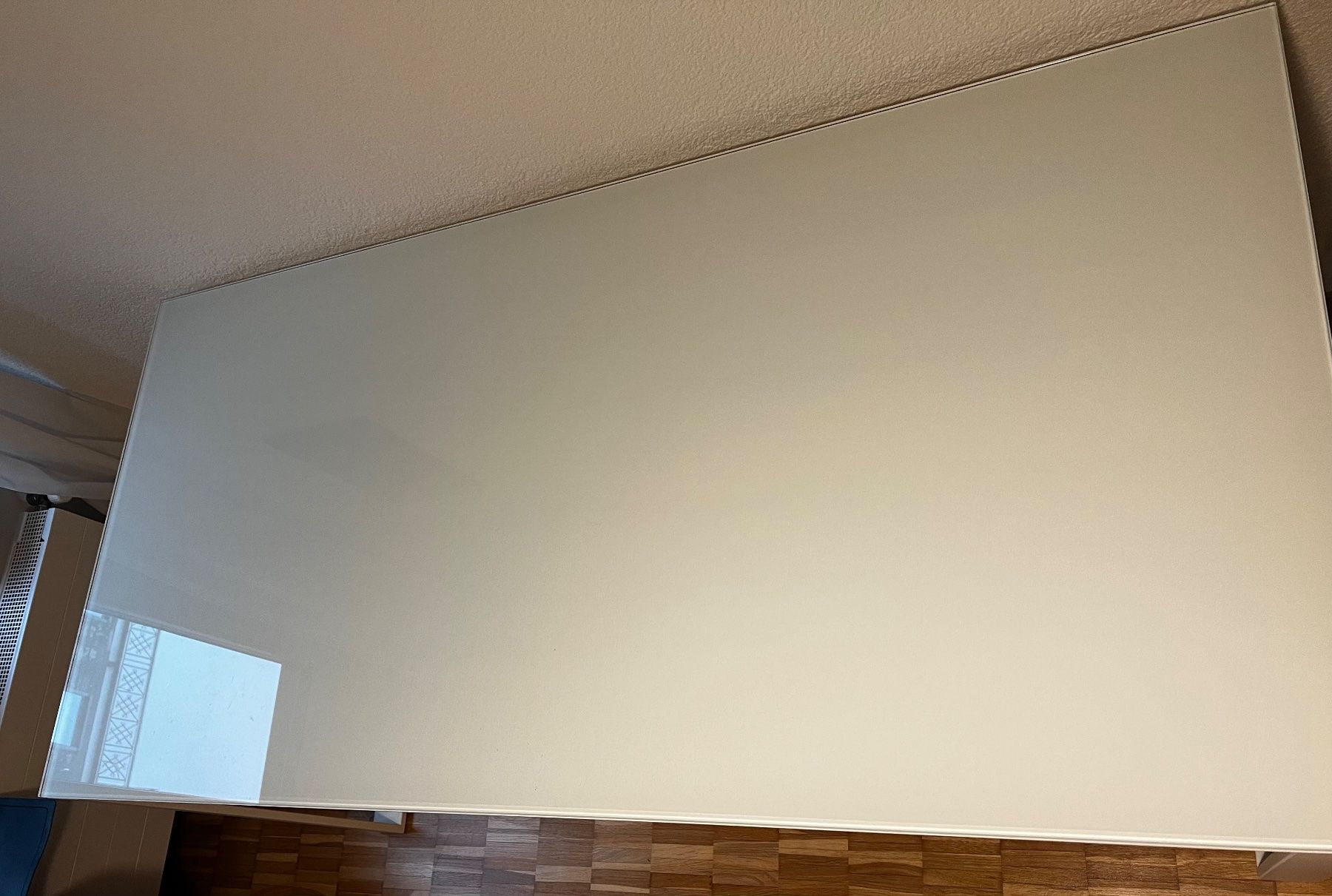 Tavoli: weisser Bürotisch mit Glasplatte – Usato da Zürich venduto da AngelaS1989 1